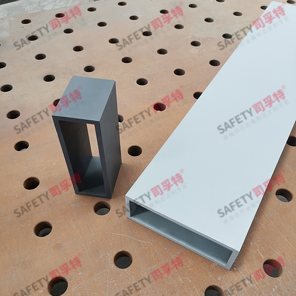 幕墙矩形焊接氟碳喷涂精制钢型材(图3) 幕墙矩形焊接氟碳喷涂精制钢型材(图3)